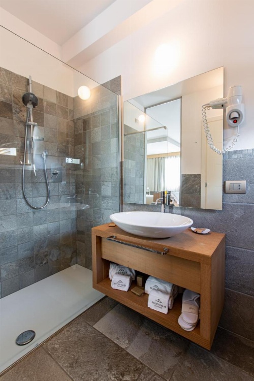 Wine Hotel Retici Balzi image 4
